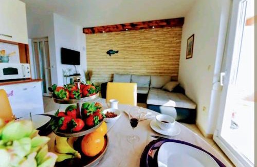 Tribanj Apartment | Apartment with sea view