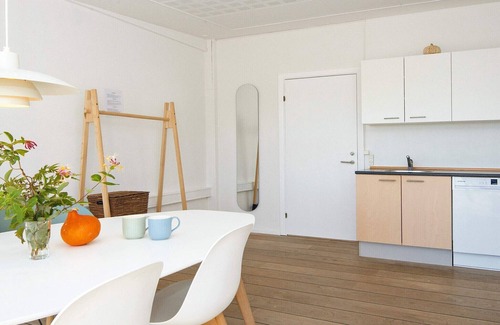 Vedersø Klit House | Apartment with shared kitchen in Holiday park