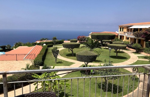 Parghelia Apartment | Apartment with stunning views over Tropea & great infinity pool