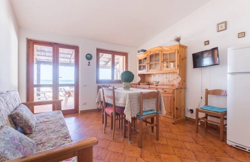 Putzu Idu Apartment | Apartment with Terrace on the Sea