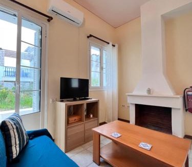 Vigla Apartment | Apartment with yard near Palekastro