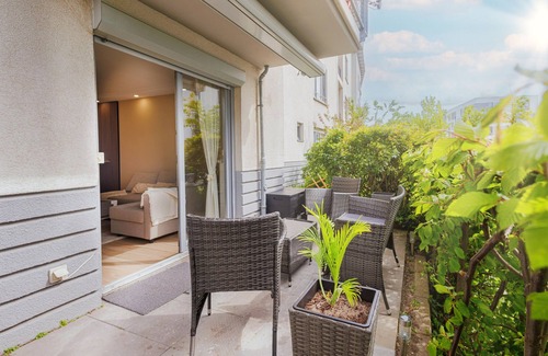 Schoenefeld Apartment | Apartment 'Wohnung Mit Terrasse Nähe Airport' with Private Terrace and Wi-Fi