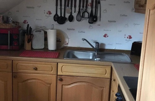 Baunatal Apartment | Apartment 'Zum Leiselsee' with Shared Garden and Wi-Fi