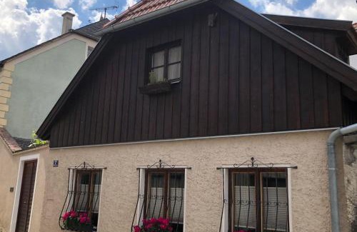 Spitz Apartment | APARTMENT ZUM ROTEN TOR