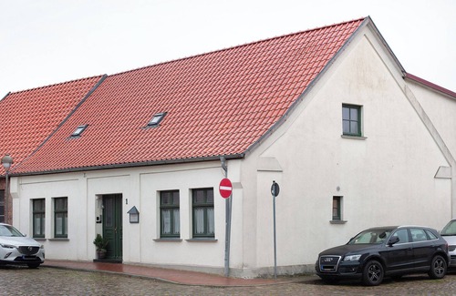 Laage Apartment | Apartment 'Zur »Alten Schmiede«' with Wi-Fi