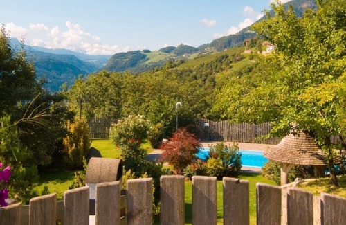 Barbiano Apartment | Apartment 'Zweigelt' with Mountain View, Shared Pool and Wi-Fi