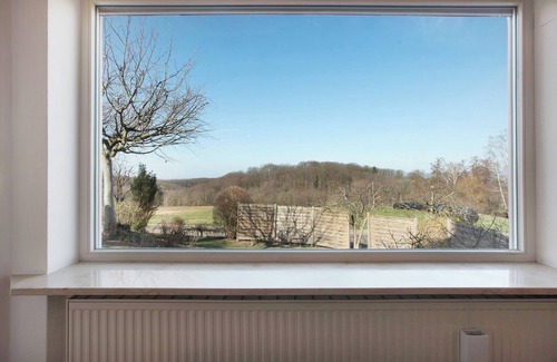 Badenweiler Apartment | Apartment 'Zwergenweg' with Private Terrace, Private Garden and Wi-Fi