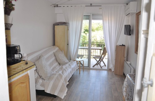 Saint-Tropez Apartment | apartments - 1 room - 2/3 persons
