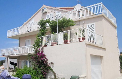Hvar Apartment | Apartments and rooms Dara, (16314), Hvar, Croatia