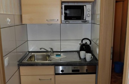 Rennerod Apartment | Apartments at the well - Apartment 2, shower, toilet, 1 double bedroom