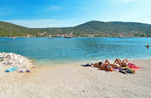Vinisce Apartment | Apartments by the sea Vinisce, Trogir - 4288