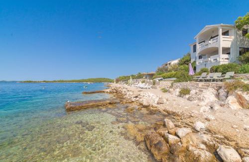 Zdrelac Apartment | Apartments by the sea Zdrelac, Pasman - 15911