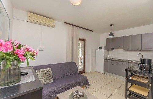 Vodice Apartment | Apartments Daniela (36641-A2) - Vodice