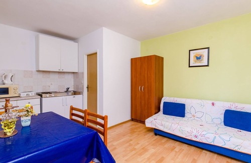 Drace Apartment | Apartments Glavor - One Bedroom Apartment with Terrace and Sea View (A1)