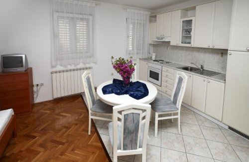 Strozanac Apartment | Apartments in Beautiful Split