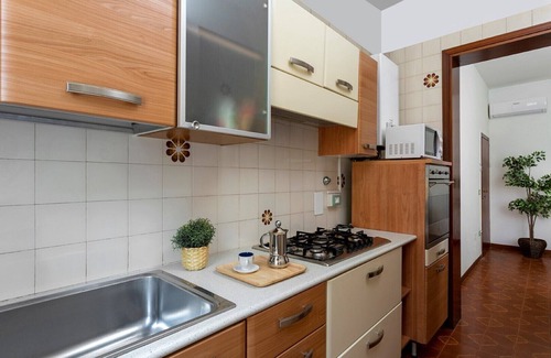Miramare Apartment | Apartments in Miramare di Rimini 150 meters from the Sea - Ross 2/A