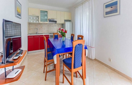 Postira Apartment | Apartments Ivo - Three bedroom apartment with terrace and sea view (A1)