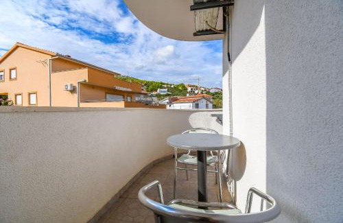Marina Apartment | Apartments Jakov