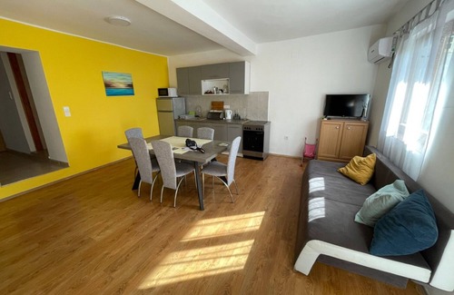 Gornji Karin Apartment | Apartments Jenny (11205-A4) - Karin Gornji