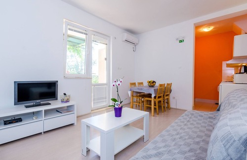 Krucica Apartment | Apartments Kola's Mill - One Bedroom Apartment with Terrace and Sea View (A2)
