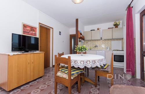 Arbanija Apartment | Apartments Lela next to the beach