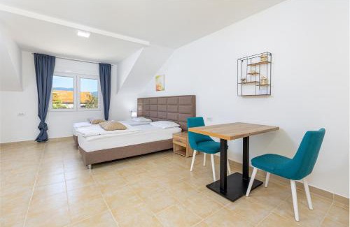 Radovici House | Apartments Lustica