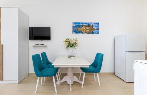 Radovici House | Apartments Lustica