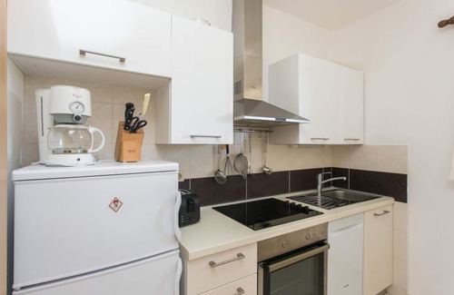 Kolocep Island Apartment | Apartments Maria Koločep- Three Bedroom Apartment with Backyard Terrace and Sea View