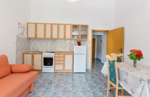 Vinisce Apartment | Apartments Mirko, (11850), Vinišće, Croatia
