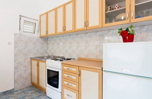 Vinisce Apartment | Apartments Mirko, (11850), Vinišće, Croatia