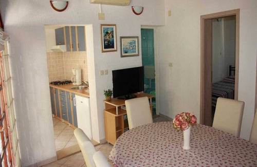 Bol Apartment | Apartments Paloc - Bungalow with Garden view