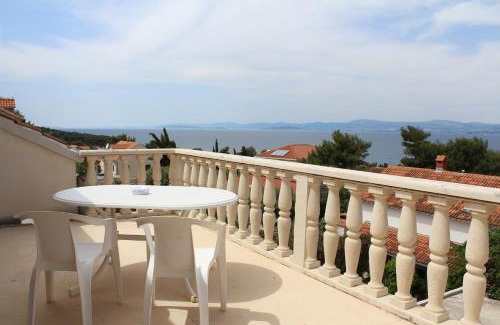 Splitska Apartment | Apartments Paula