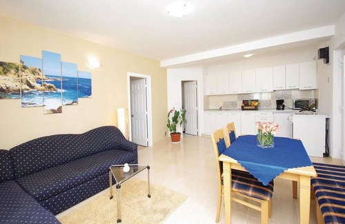 Makarska Apartment | Apartments Pavlinović (66501-A3) - Makarska
