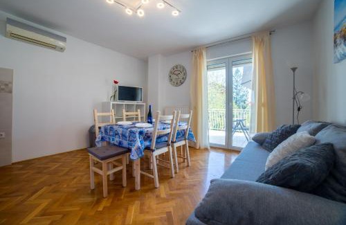 Trinajstici Apartment | Apartments Raspolic