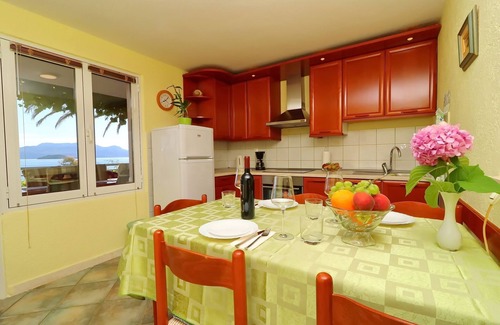 Drace Apartment | Apartments Stipo - Comfort One Bedroom Apartment with Terrace and Sea View (A1)