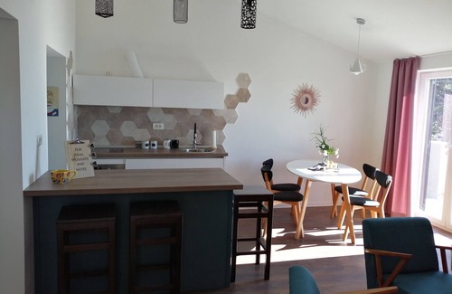 Lokva Rogoznica Apartment | Apartments Tamara (ST)- Two Bedroom Apartment with Balcony (A2)