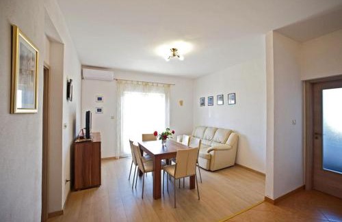 Gornje Selo Apartment | Apartments with parking space Gornje selo, Solta - 15545