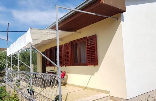 Kastel Stafilic Apartment | Apartments with parking space Kastel Stafilic, Kastela - 16086