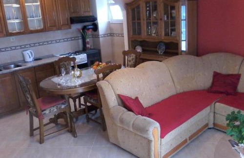 Vinisce Apartment | Apartments with parking space Vinisce, Trogir - 12248