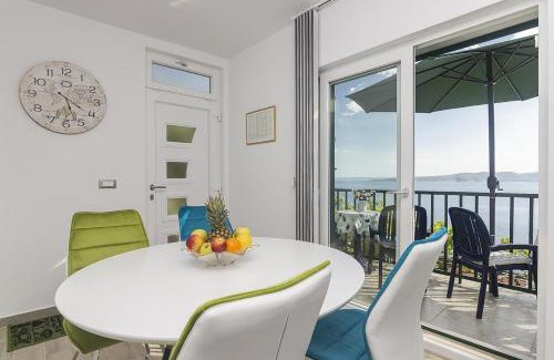 Brela Apartment | Apartments with parking space Brela, Makarska - 11687