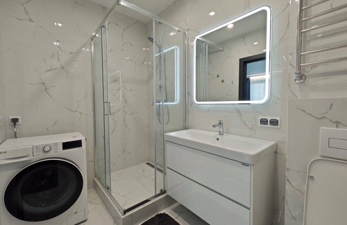 Oktyabrsky District Apartment | Aparton.by - Luchenka 11- 1x0 str.