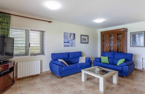 Almarda Ski Chalet | ApartUP Canet Beachfront Home