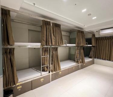 Borivali East Hotel | APEX STAY Rooms & Dormitory