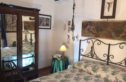 Sant'Omero Apartment | APHRODITE Holidaysuite