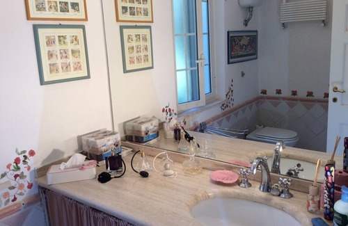 Sant'Omero Apartment | APHRODITE Holidaysuite