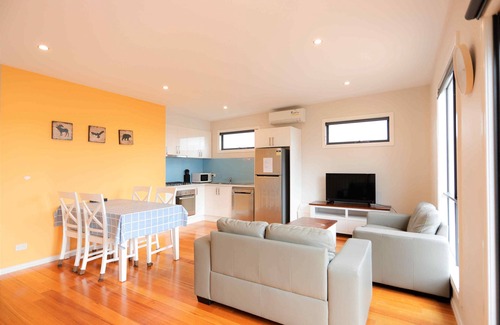 Marengo Apartment | Apollo Bay Seal Apartments