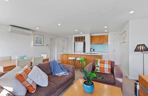 Apollo Bay Apartment | Apollo Blue Ocean View Unit -1A Free WIFI