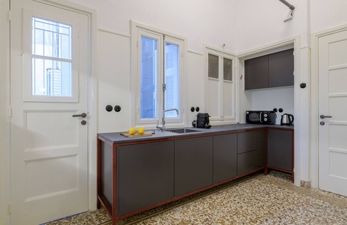 Plaka Apartment | Apollonos MENO B & C 12 ppl