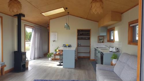 Tasman House | Āporo bach - a country retreat