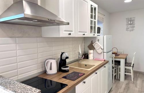 Sveti Bartol Apartment | App Parenzana